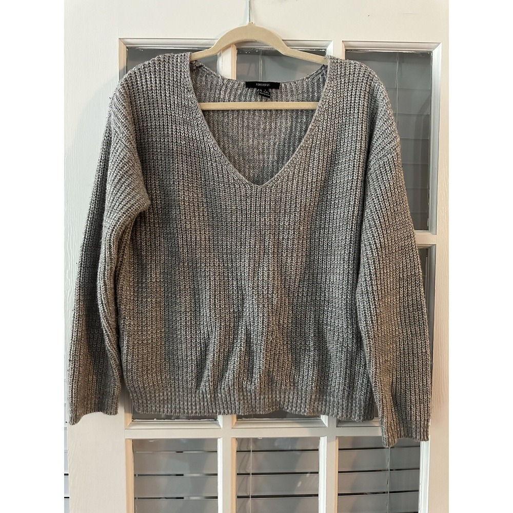 Women's FOREVER 21 Women's S Gray Knit Pullover V-neck Sweater | SKU 0966